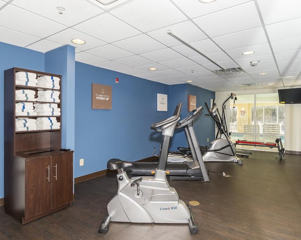 Comfort Suites Сийфорд Екстериор снимка