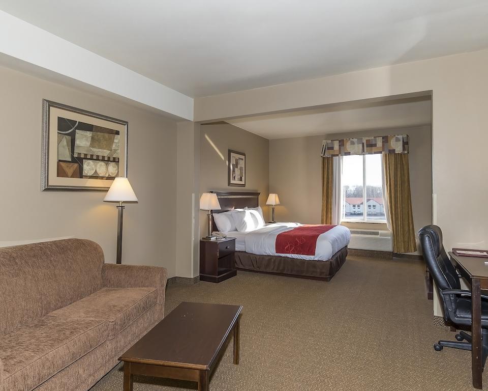 Comfort Suites Сийфорд Екстериор снимка