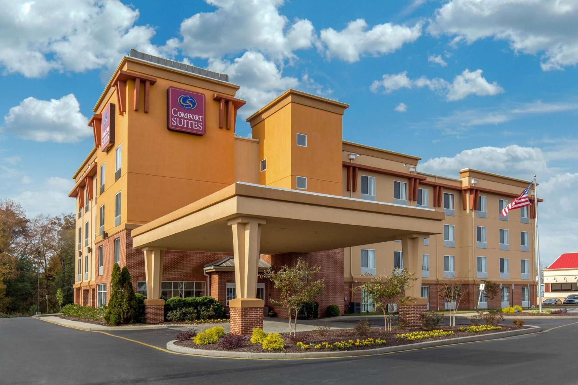 Comfort Suites Сийфорд Екстериор снимка