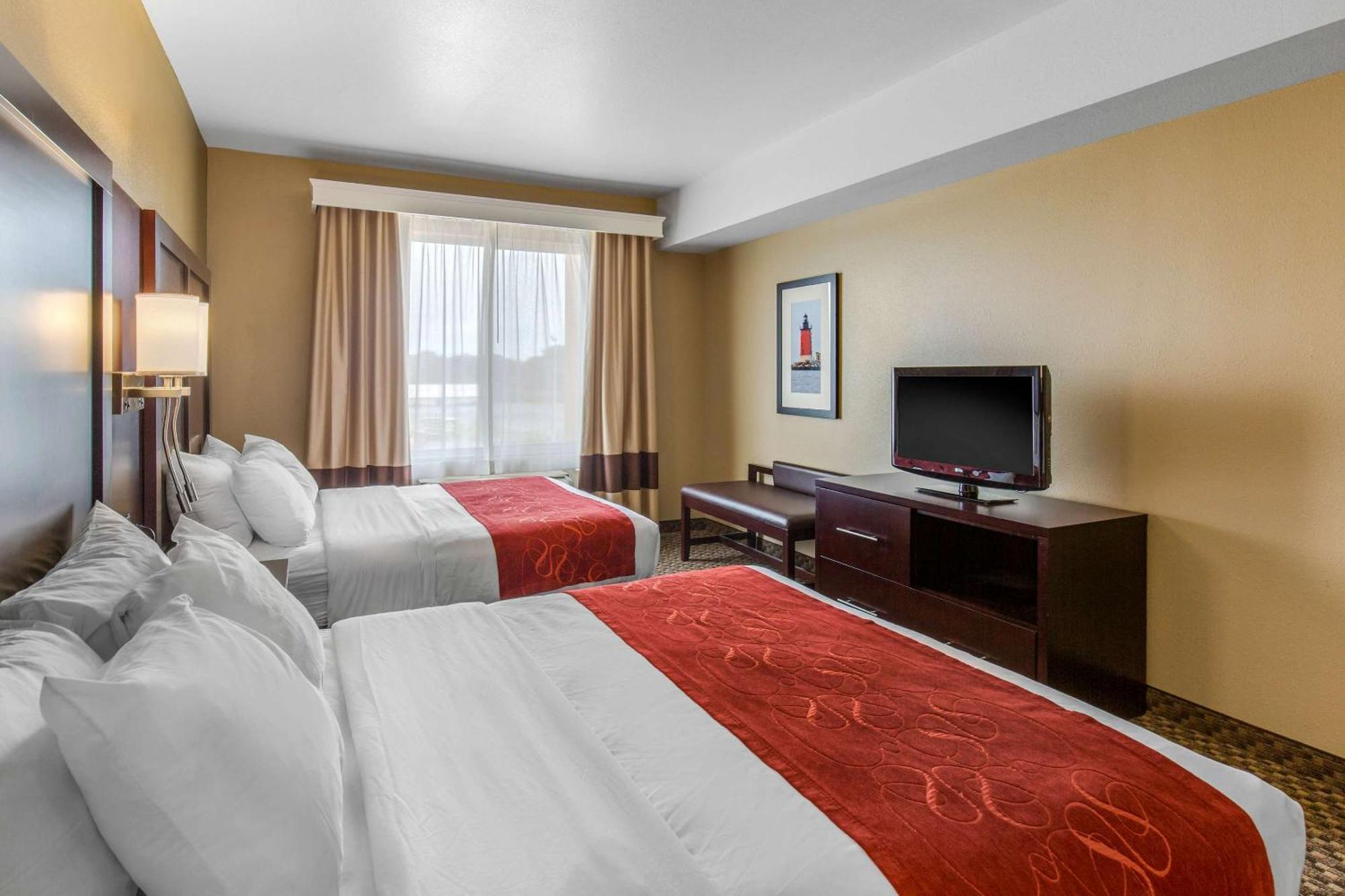 Comfort Suites Сийфорд Екстериор снимка