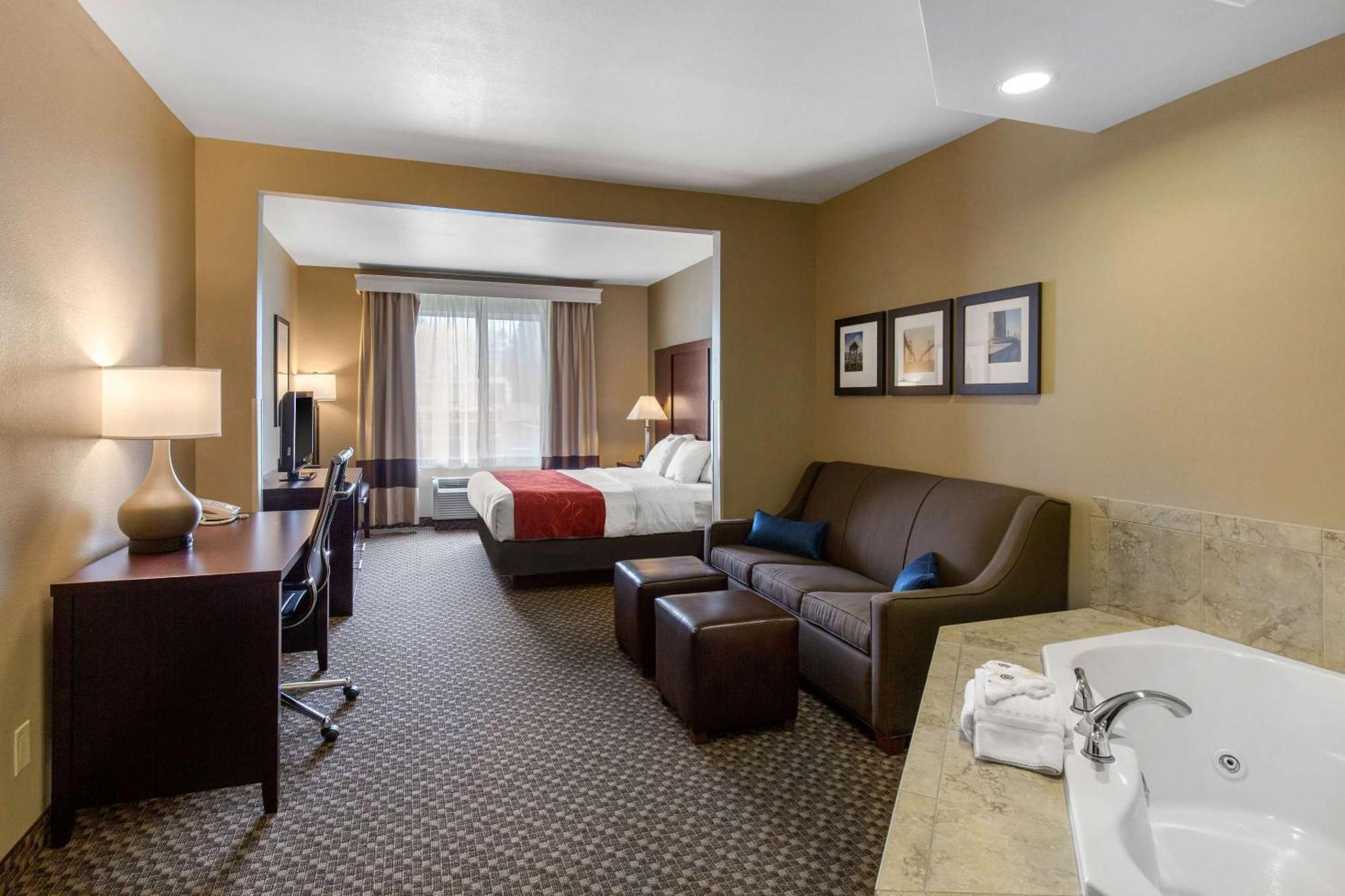 Comfort Suites Сийфорд Екстериор снимка