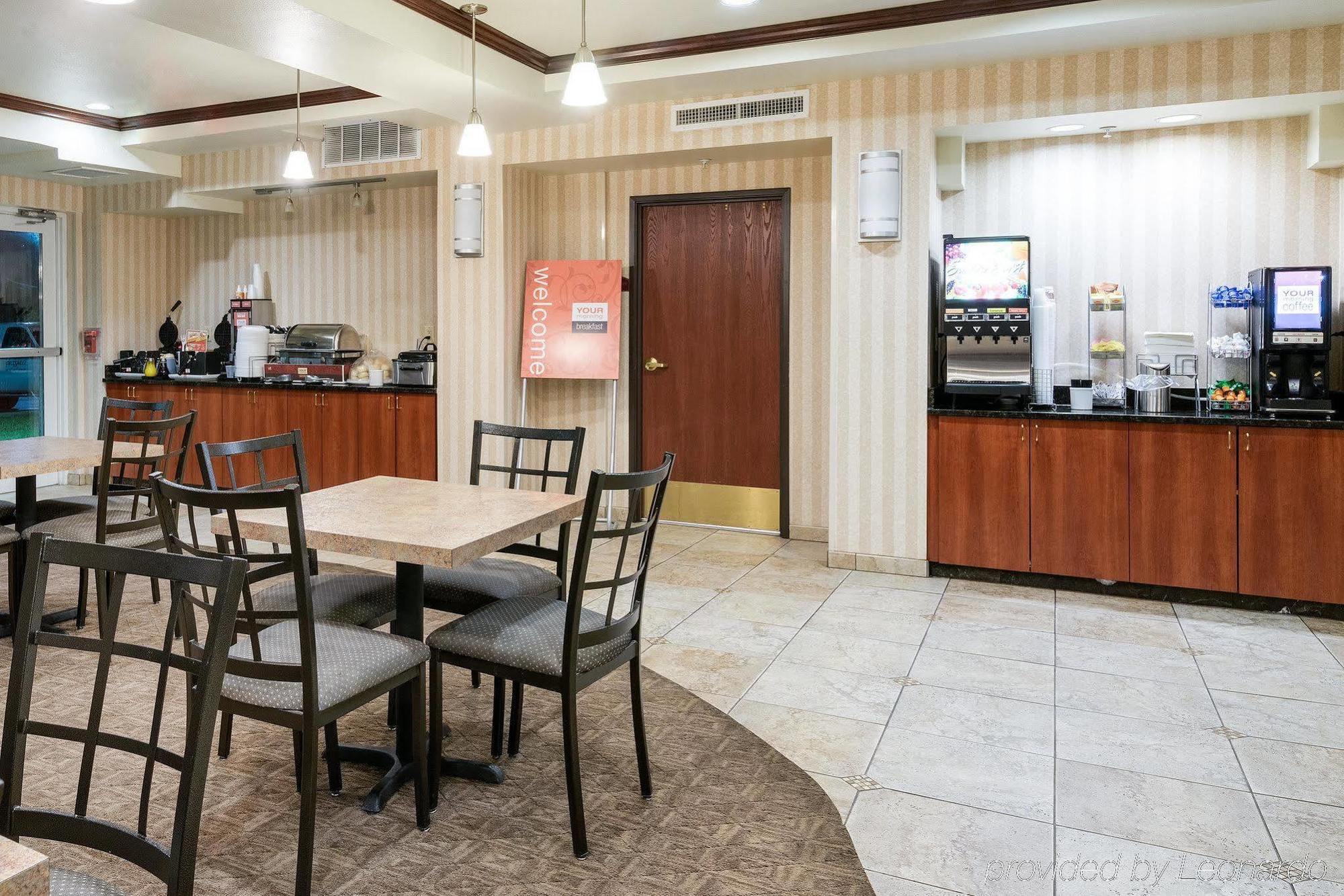 Comfort Suites Сийфорд Екстериор снимка
