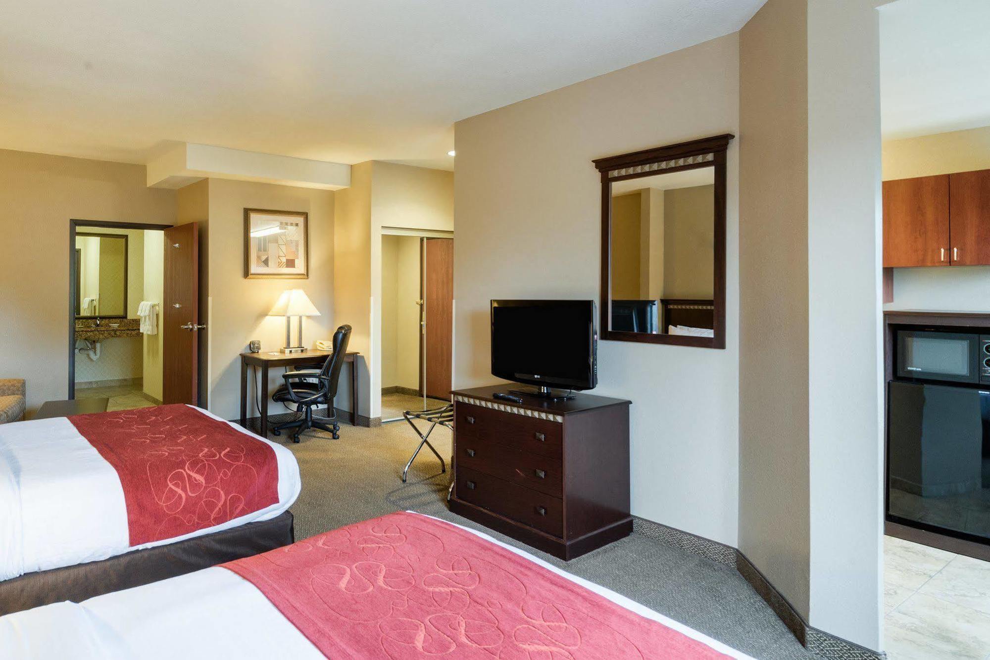 Comfort Suites Сийфорд Екстериор снимка