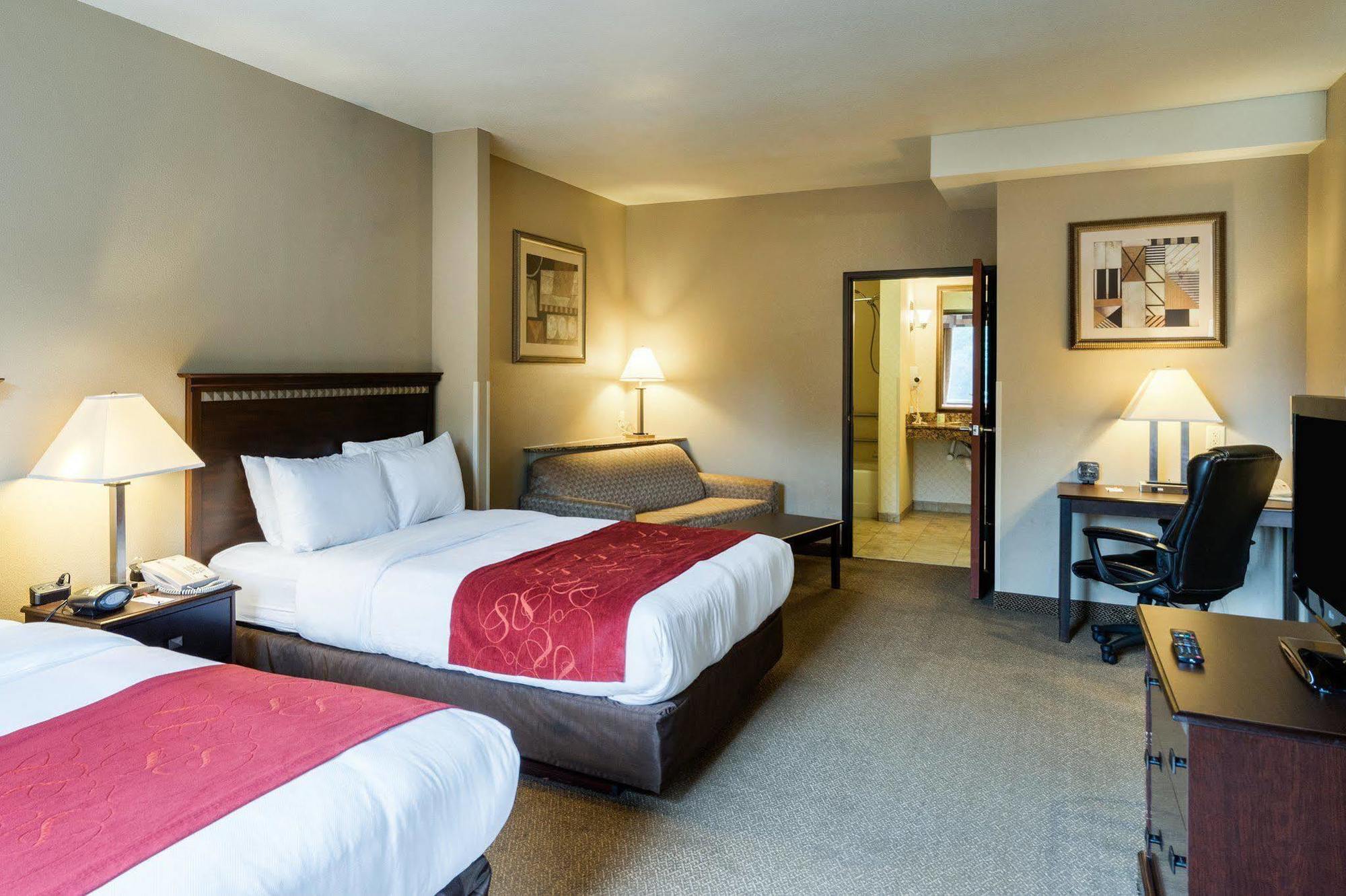 Comfort Suites Сийфорд Екстериор снимка